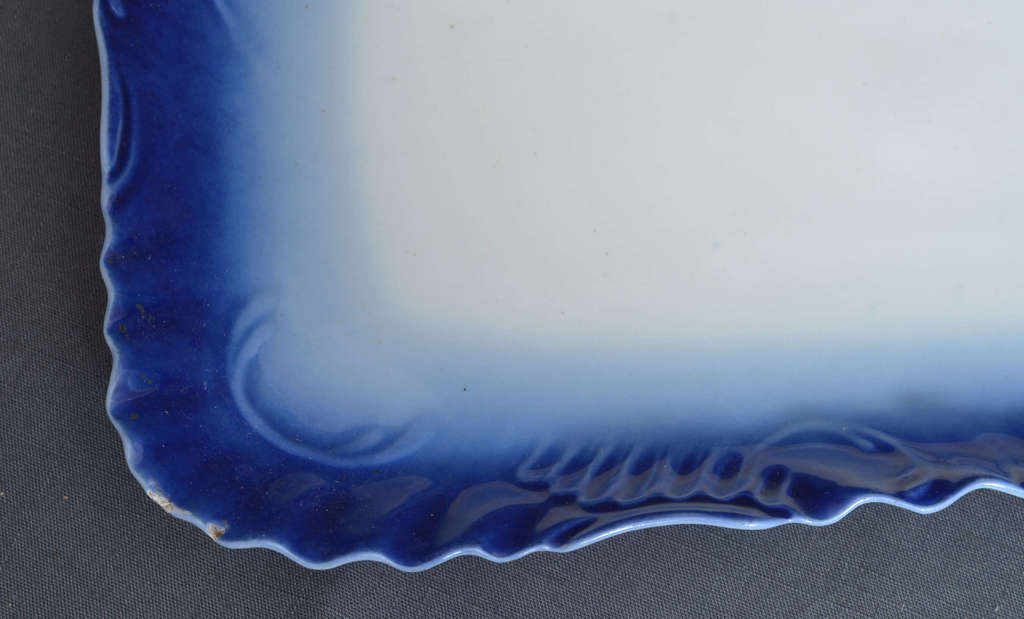 Painted porcelain serving plate