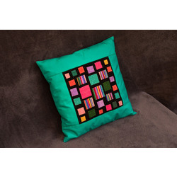 Decorative pillow (green)