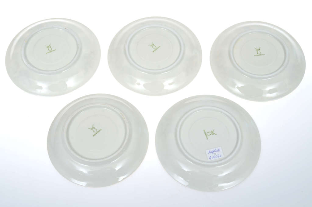 Porcelain plate set (5 pcs.)
