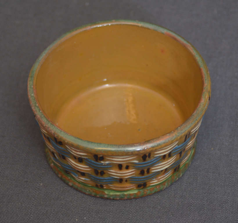 Kuzņecova keramikas trauciņš