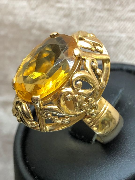 Золотое кольцо  с цитрином