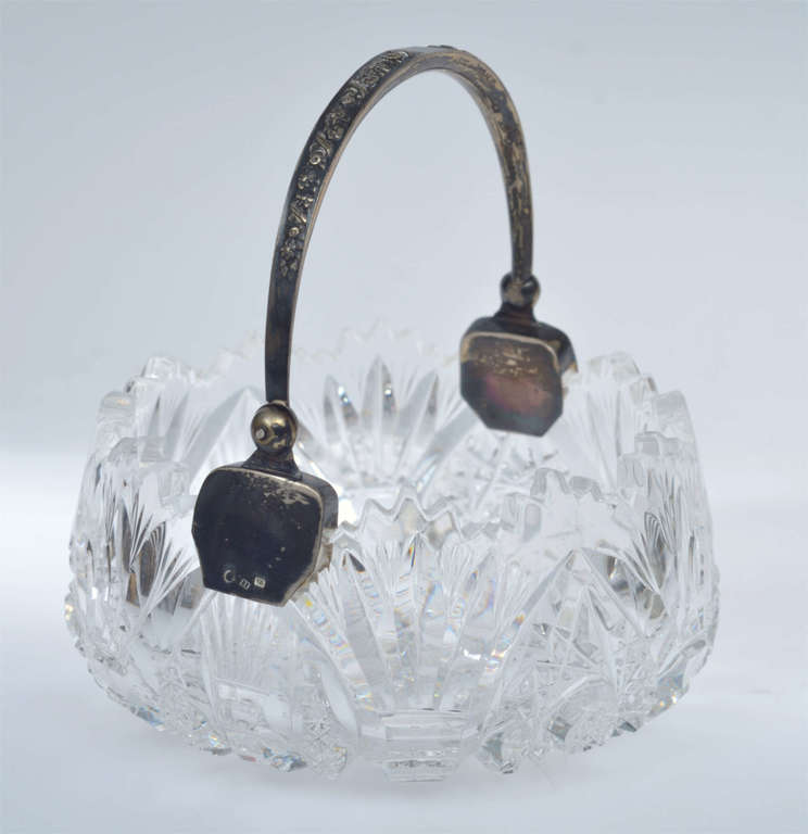 Crystal candy bowl with handle