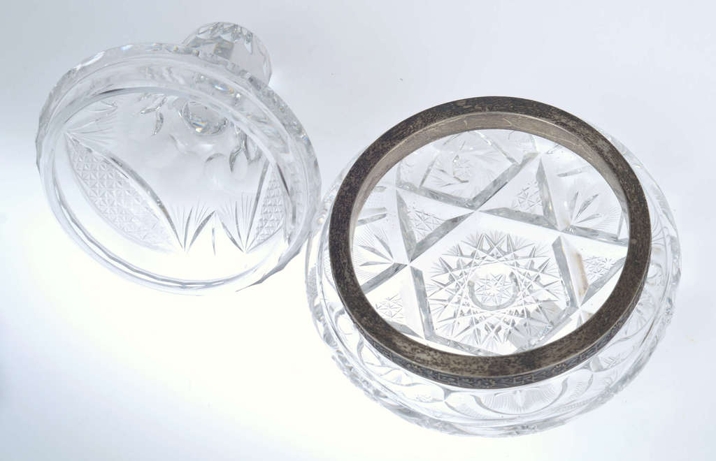 Хрустальная миска для конфет с серебряной отделкой