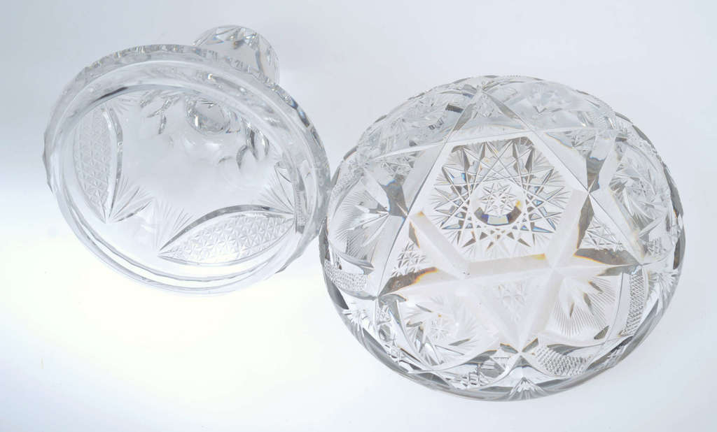 Crystal sweets bowl with silver finish