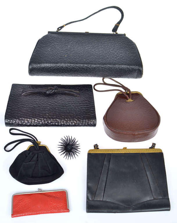 Женские сумки (5 шт.) И маникюрная сумка