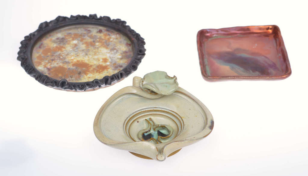 3 autordarbu keramikas izstrādājumi