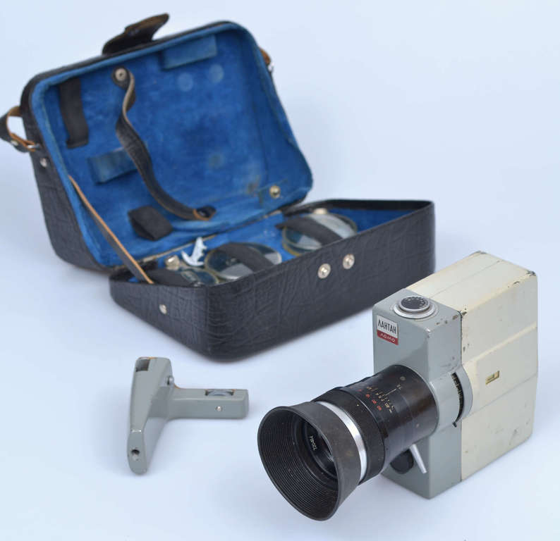 ЛОМО camera and camera with lenses in original cases
