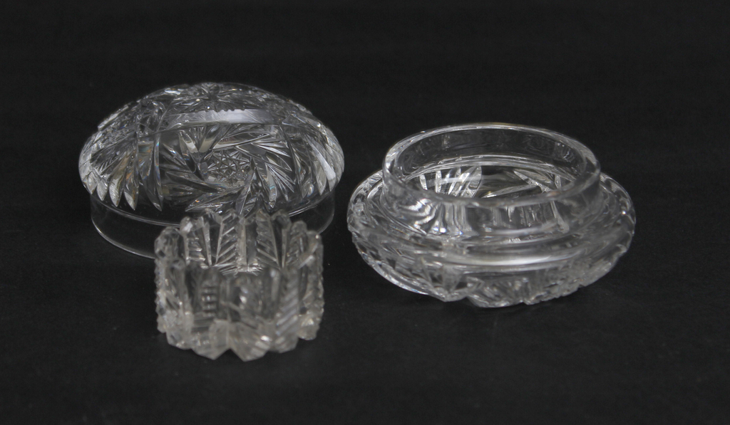 Crystal bowl and jewelry chest/box with lid (2 pcs.)
