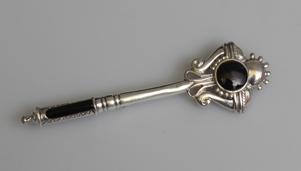 Silver Art Nouveau brooch with black agate - handmade