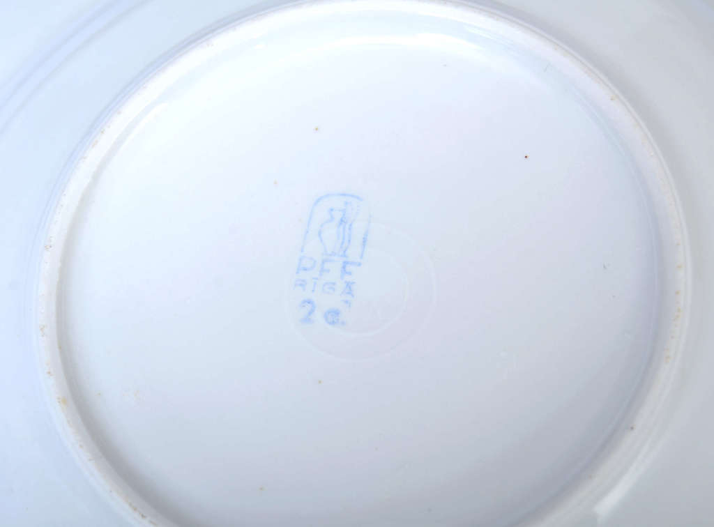 Набор фарфоровых тарелок (6 шт.)