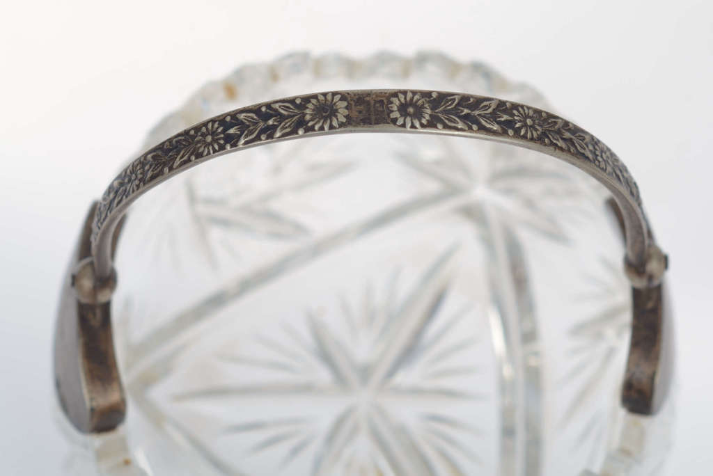 Crystal dish with silver handle
