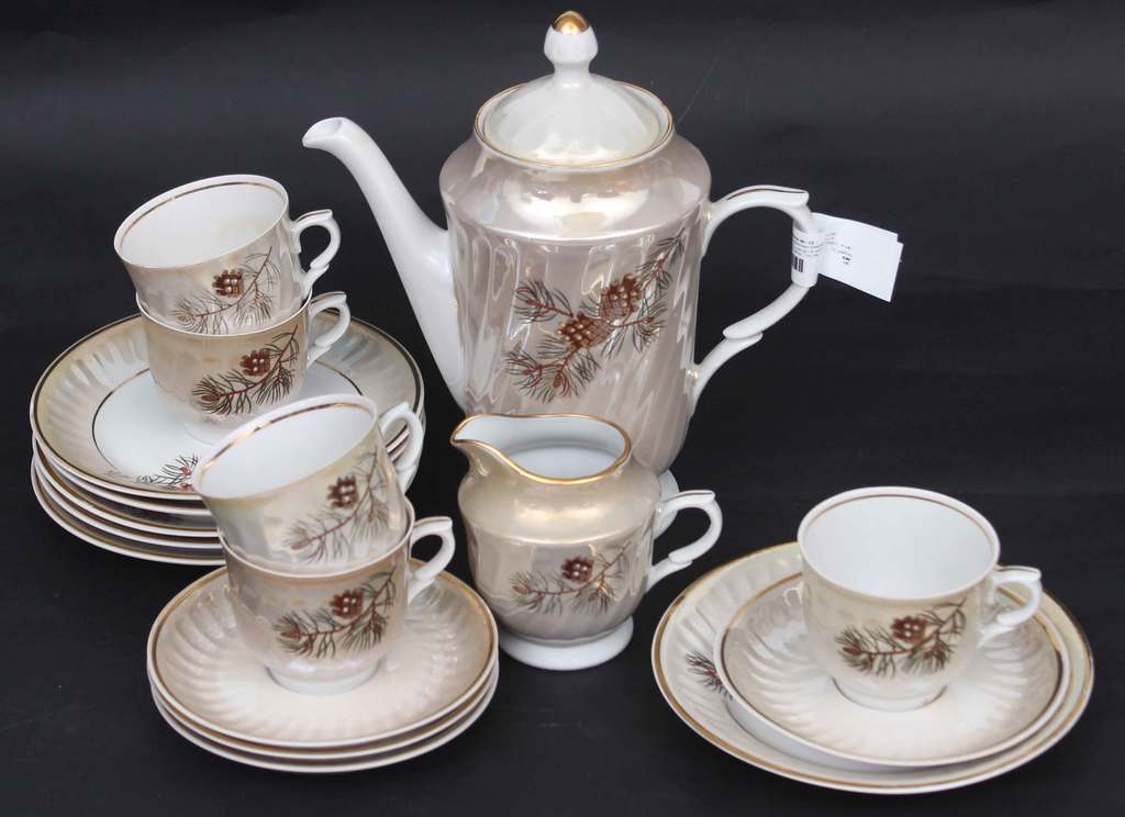 Porcelain set for 6 persons (incomplete) 