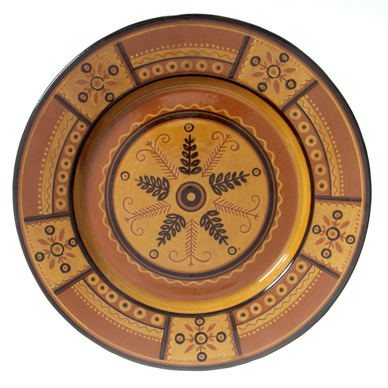 Keramikas šķīvis “Nacionālie ornamenti”