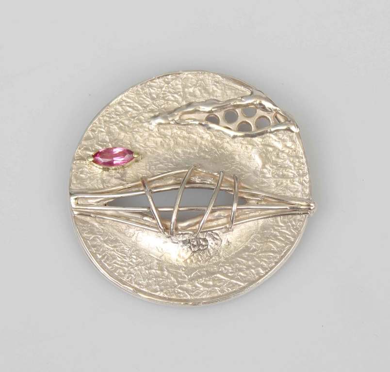 Silver Art Nouveau brooch with alexandrite?
