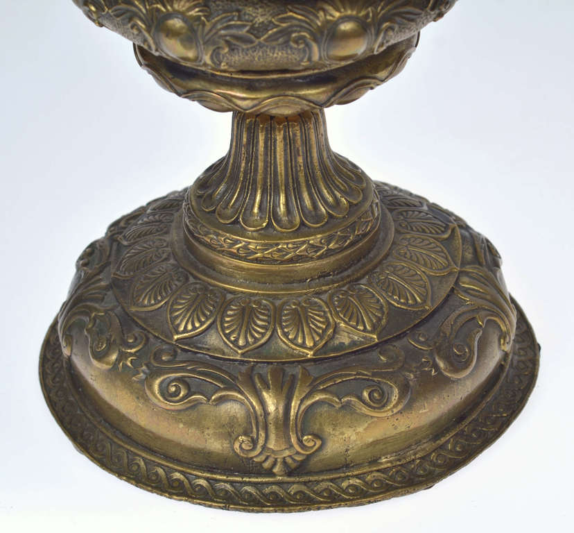 Хрустальная чашка с бронзовой / металлической отделкой и крышкой