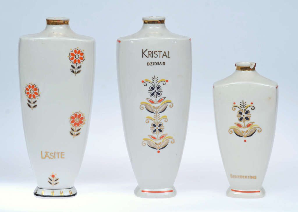 Porcelain alcohol decanters (3 pcs.)