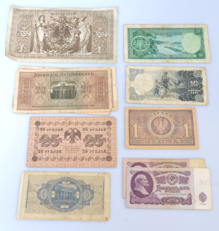 12 different banknotes