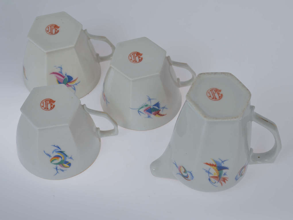 Jessen porcelain cups with saucers and cream bowl - incomplete set