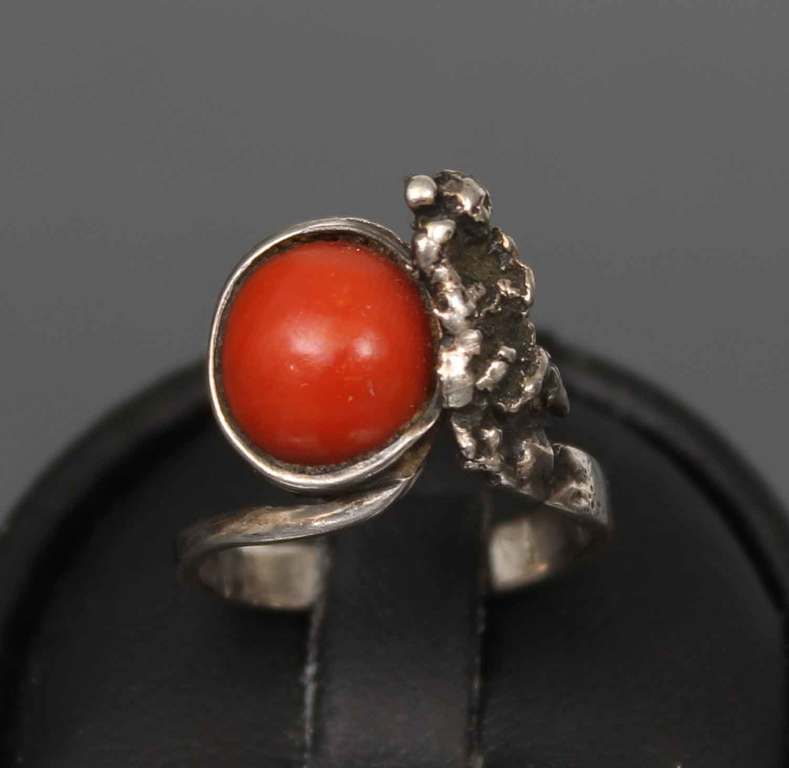 Silver ring and pendant with coral