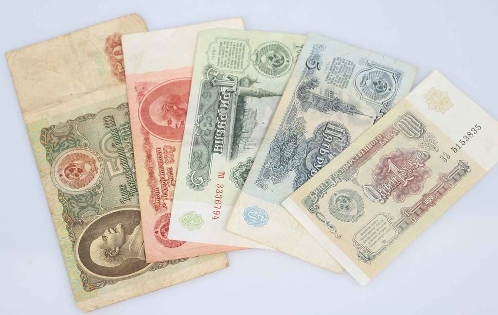 5 USSR banknotes