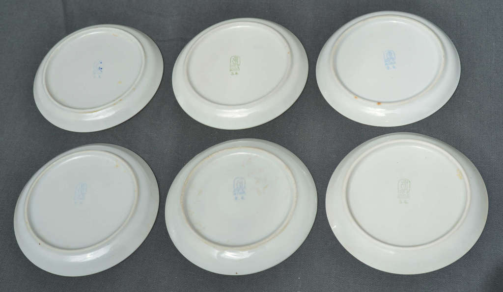 Porcelain plates 6 pcs 