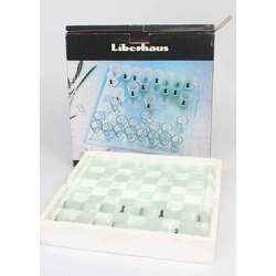 Stikla šaha spēles komplekts ar dzeramajām glāzītēm