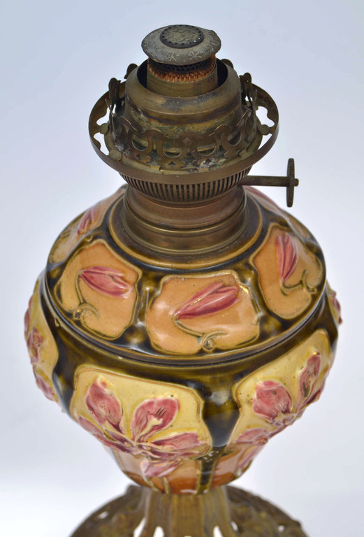 Art Nouveau kerosene lamp with dome Tulip