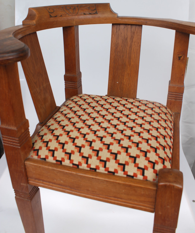 Oak corner chair