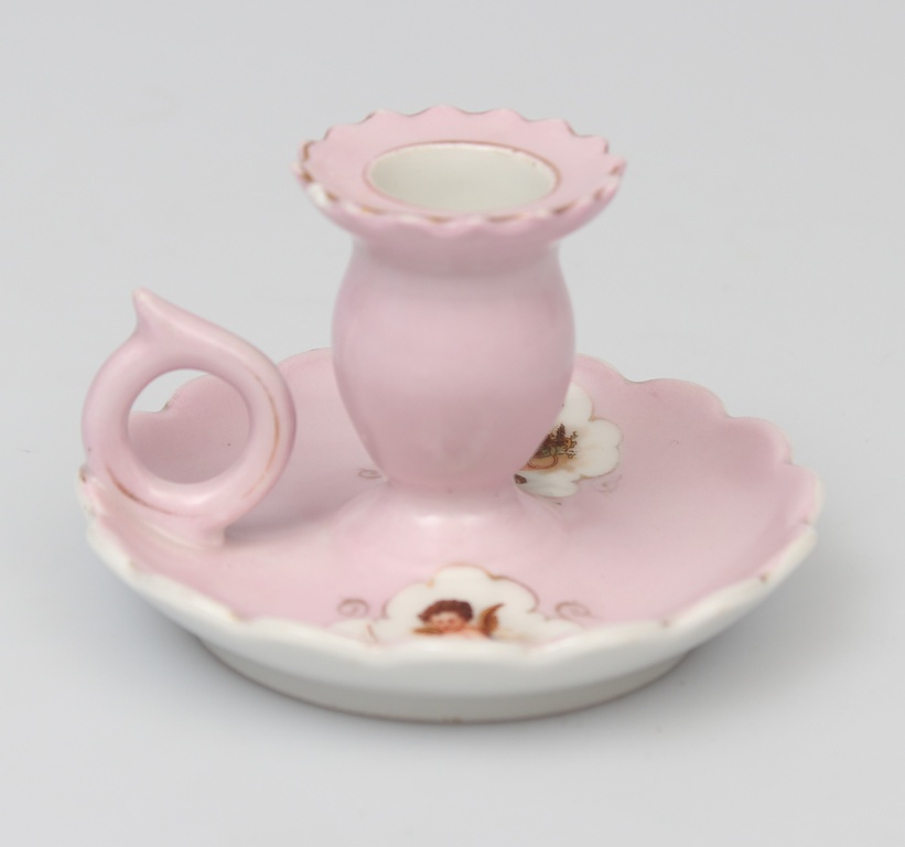 Kuzņecova porcelāna svečturis rozā krāsā ar eņģeļiem