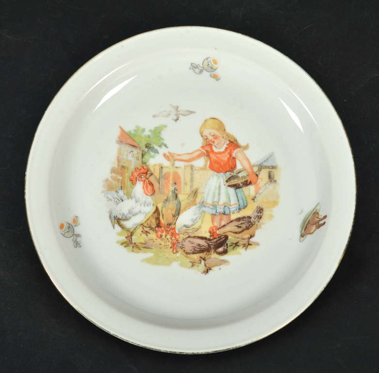 Porcelain plate girl with chicken