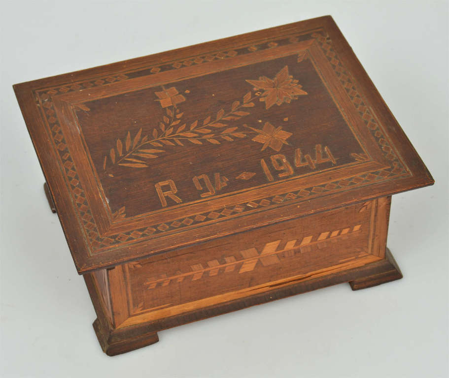 Wooden box Riga 1944