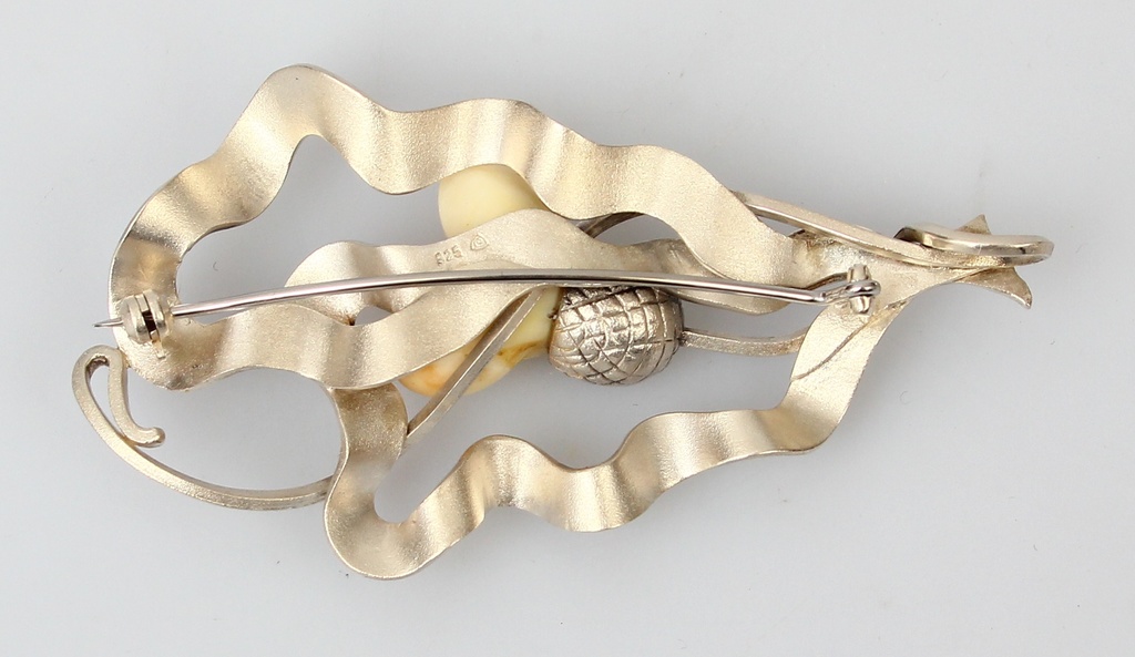 Серебряная брошь в стиле модерн с зубцами