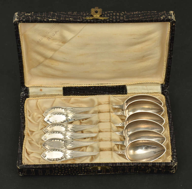 Серебряные ложки (6 шт.) В коробке