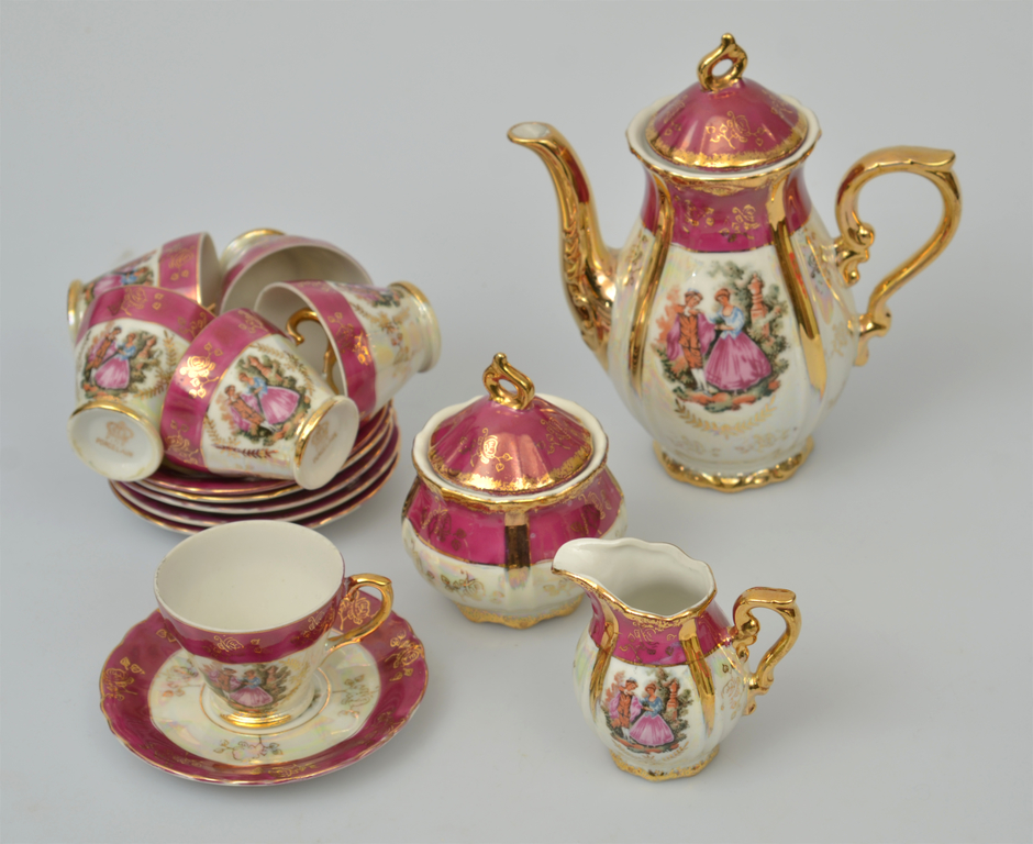 Porcelain service for six people