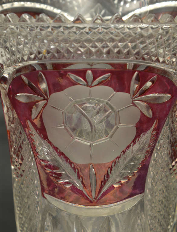 Crystal vase on the leg