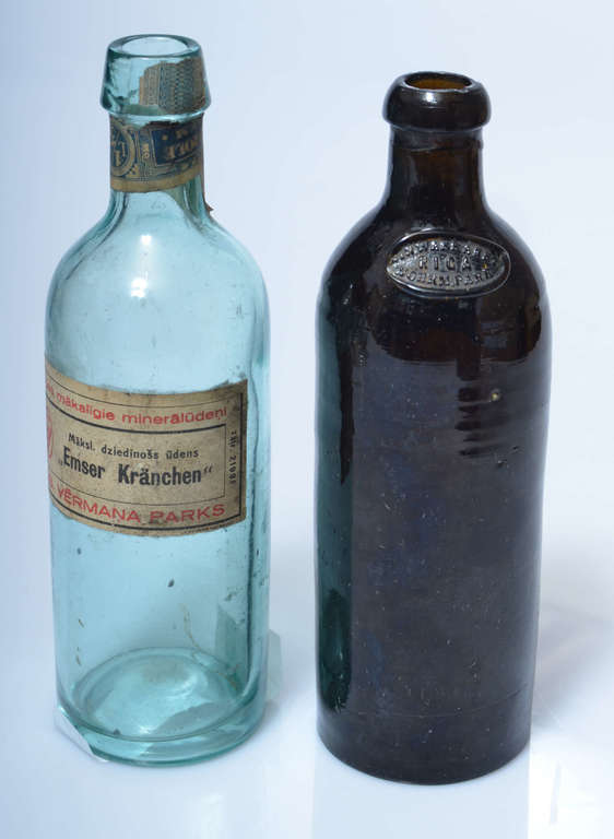 Two glass bottles of mineral water (2 pcs.)