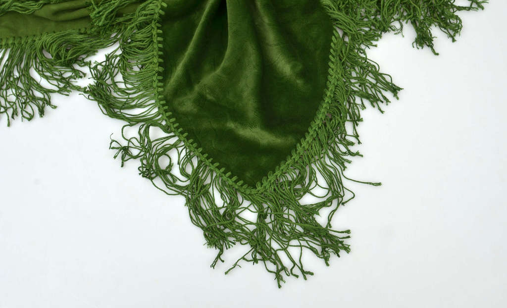 Velvet tablecloths with fringes 2 pcs.