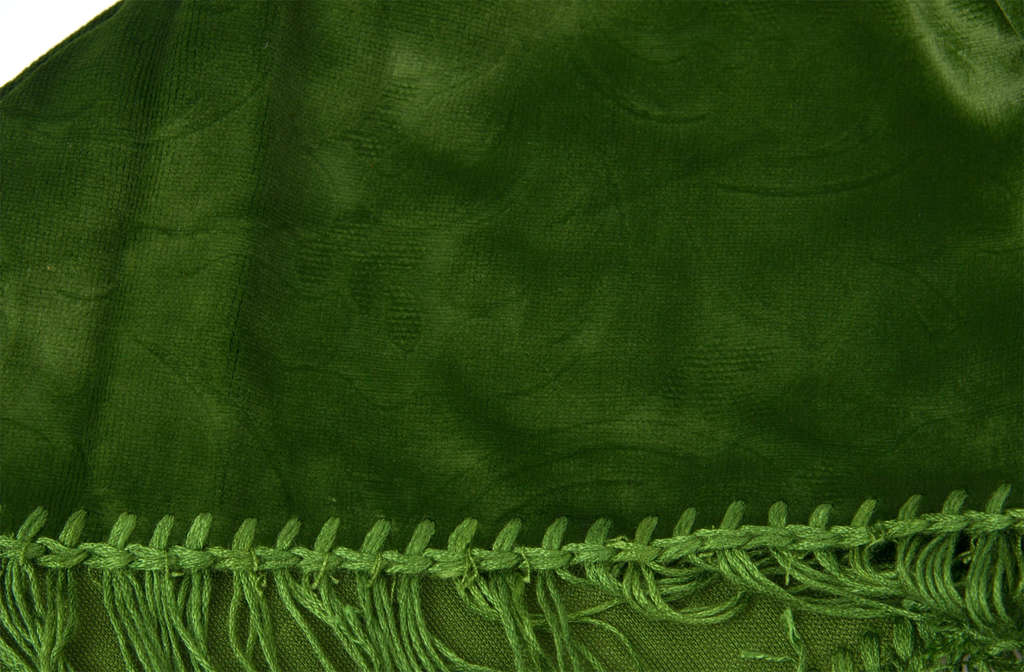 Velvet tablecloths with fringes 2 pcs.