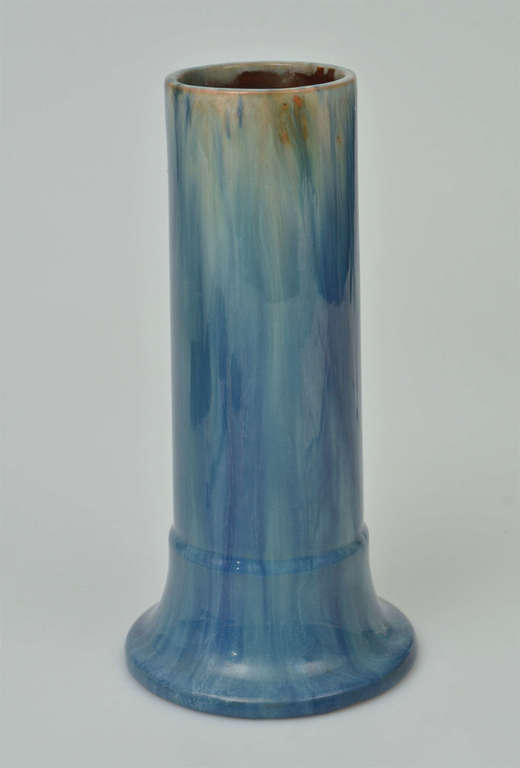Синяя керамическая ваза