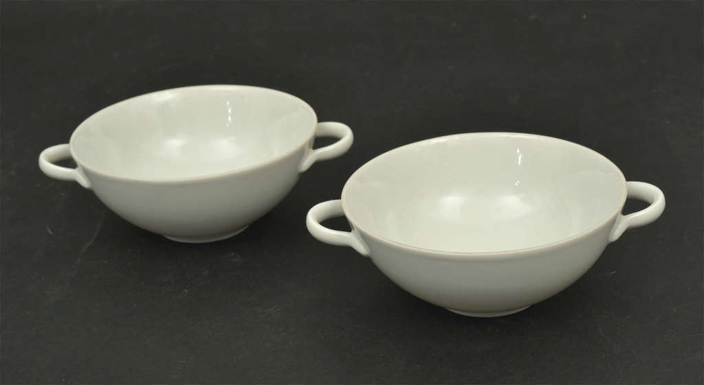 Porcelain bowls 2 pcs.