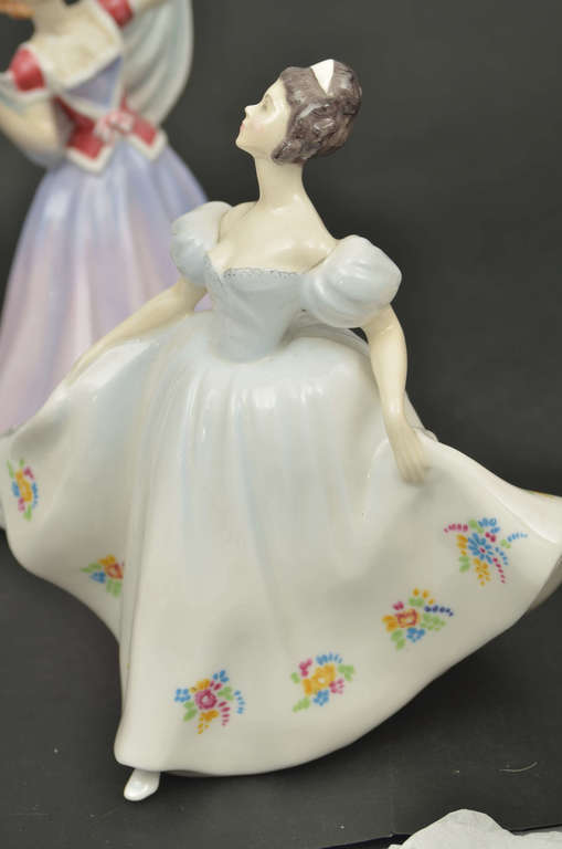 Porcelāna figūra ''Dāma baltā kleitā''