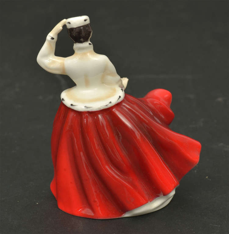 Porcelāna figūriņa ''Dāma sarkanā kleitā''