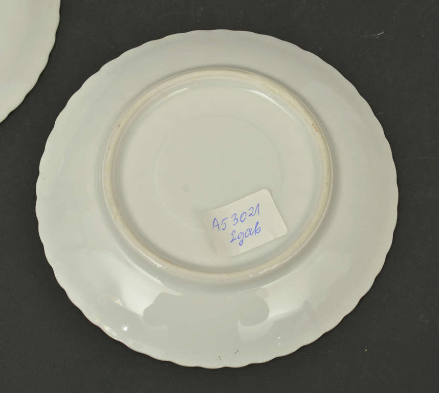 Porcelain plates 2 pcs. (Chinese motif)
