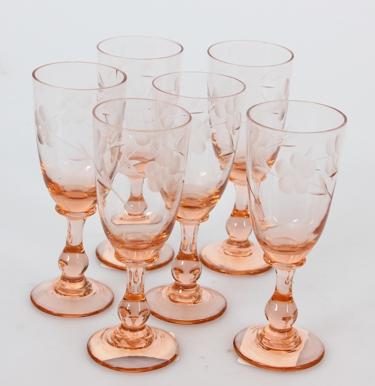 Set of glass glasses (6 pcs.)