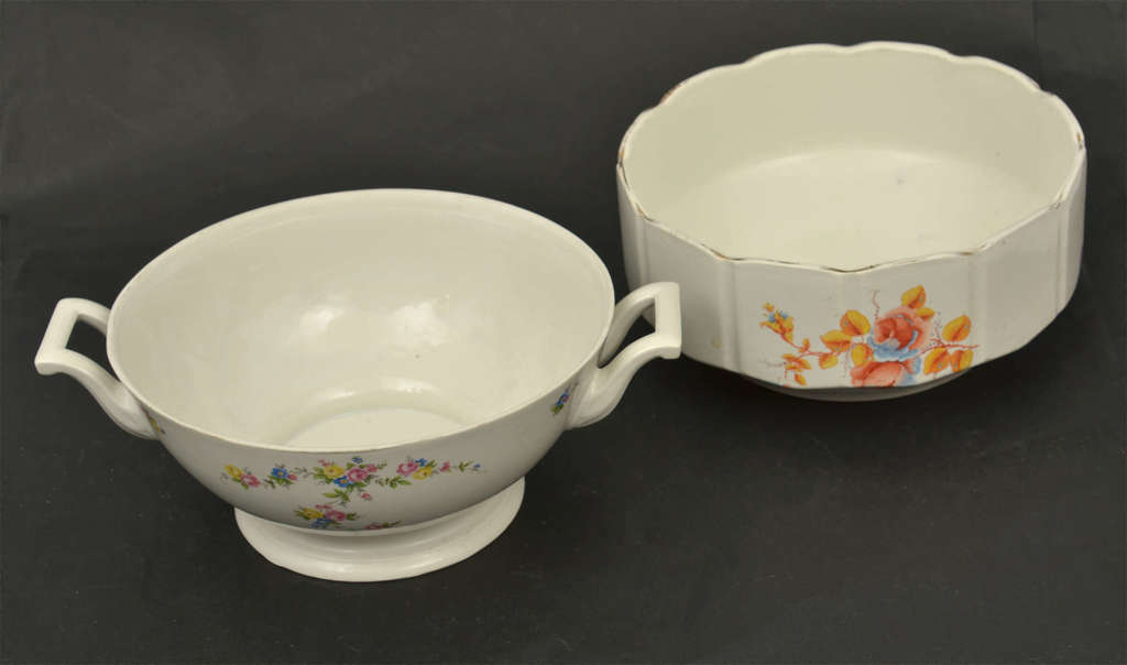 Porcelain bowl and serving dish