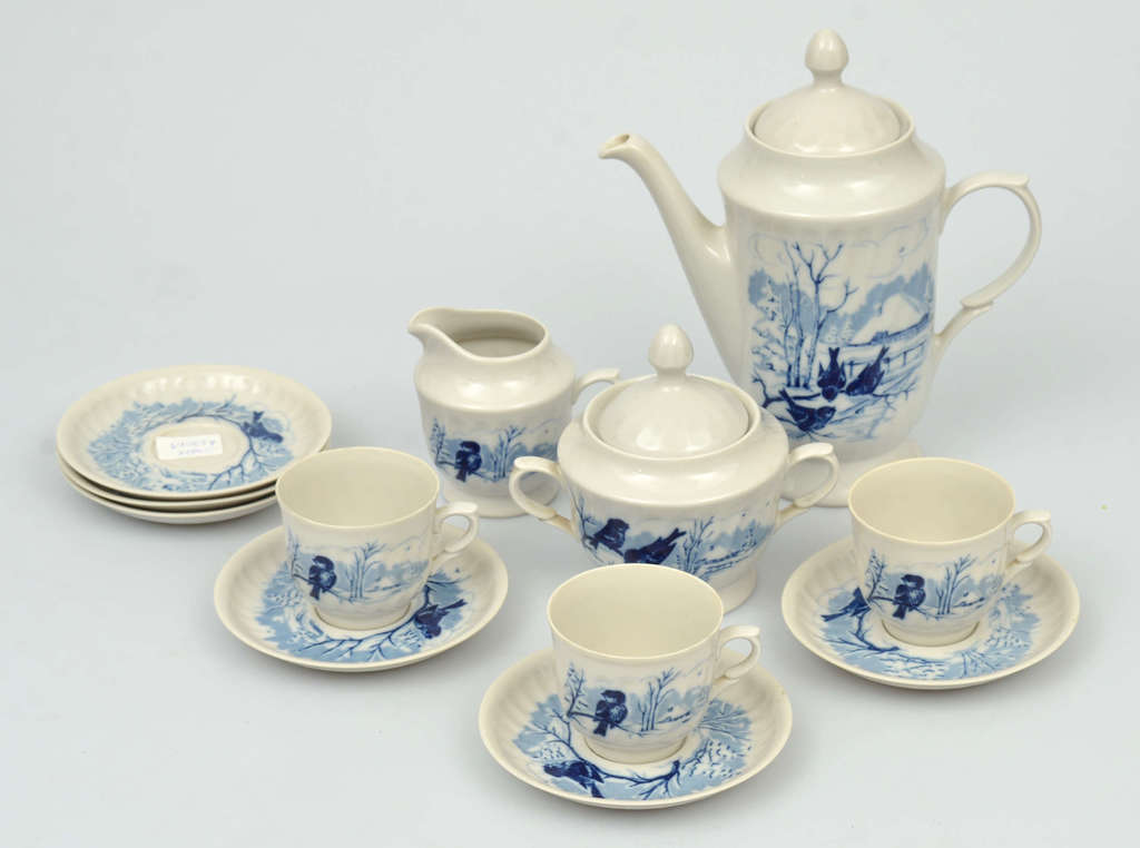 Incomplete porcelain set 