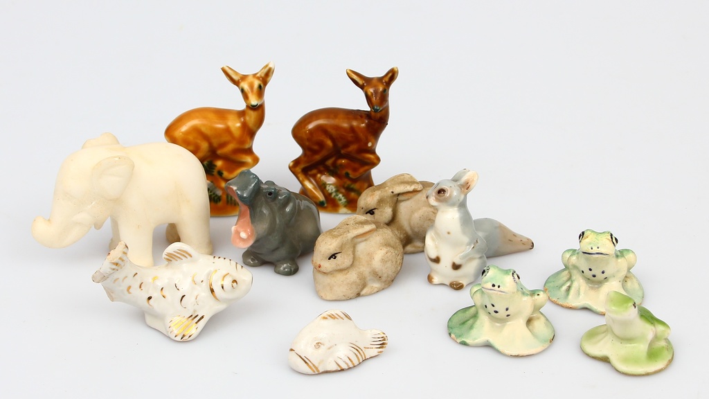 Set of various miniplastic porcelain figurines + 1 stone elephant (12 pieces in total)