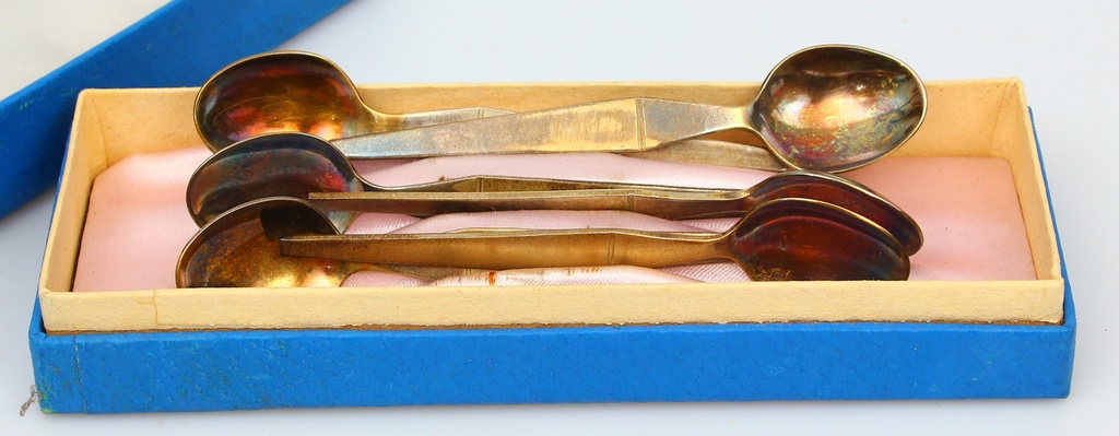 Silver spoons (6 pcs.) With box