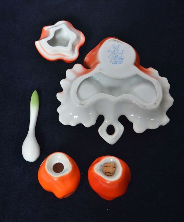 Porcelāna garšvielu trauku komplekts ''Paprika'' ar karotīti