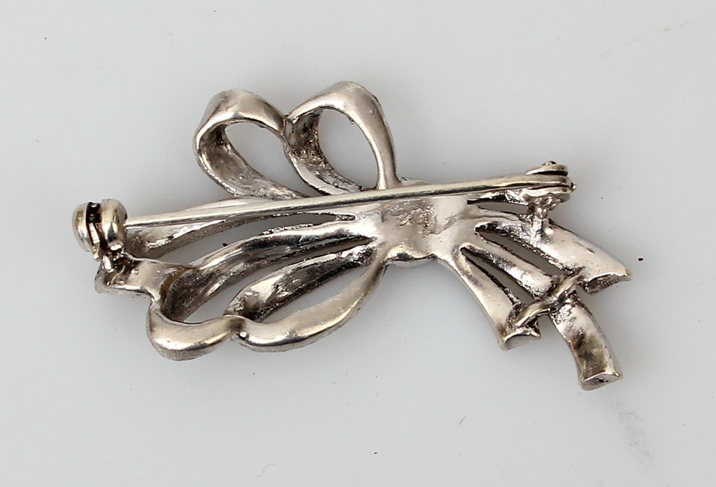 Art Nouveau silver brooch with marcasite crystals